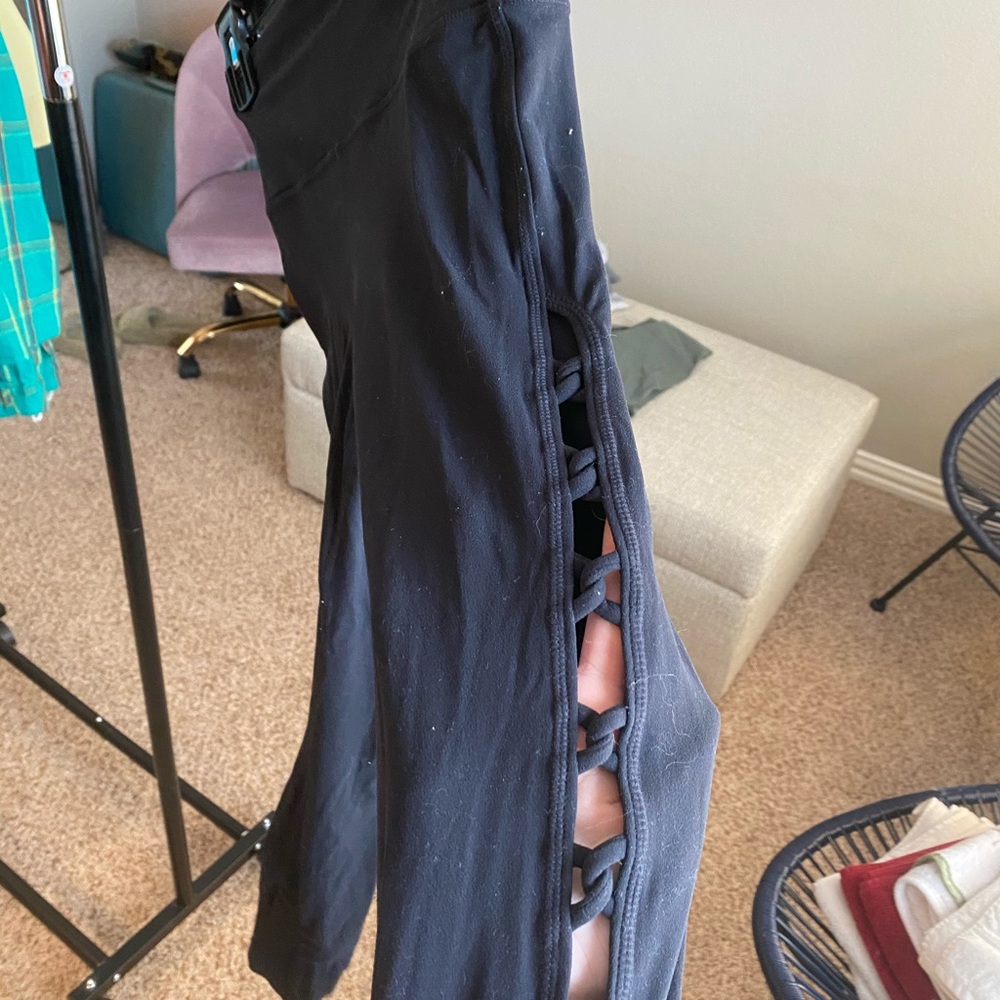 Athleta cut out leggings